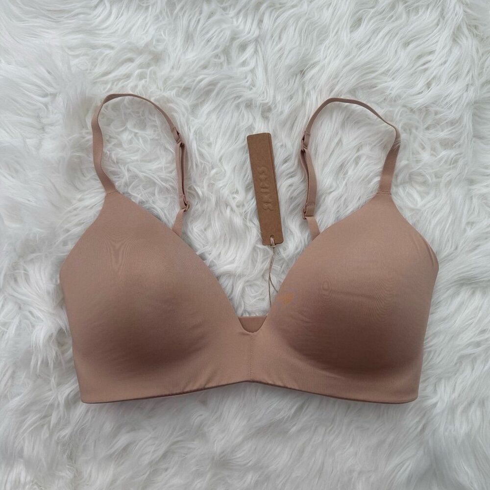 Skims Wireless Form T-shirt Bra Clay Size 32D